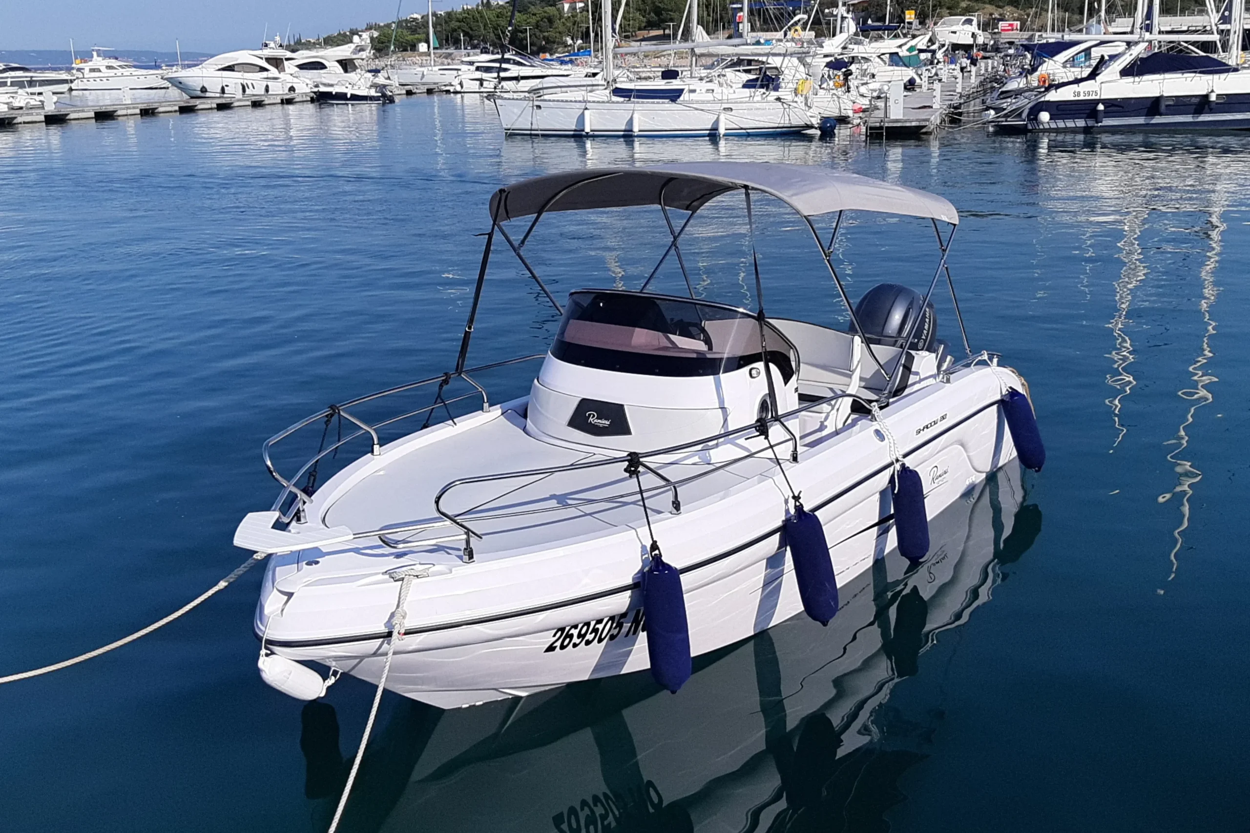 Naslovnica 3 Rent a boat Shadow 22 Yamaha 150HP5 edited 1 scaled